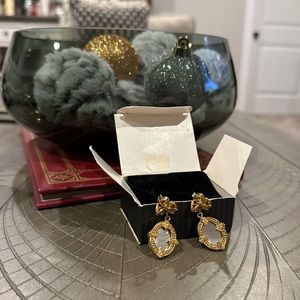 Vintage Avon Reflection of You Earring Set - gold - circa 1992, Pierced!